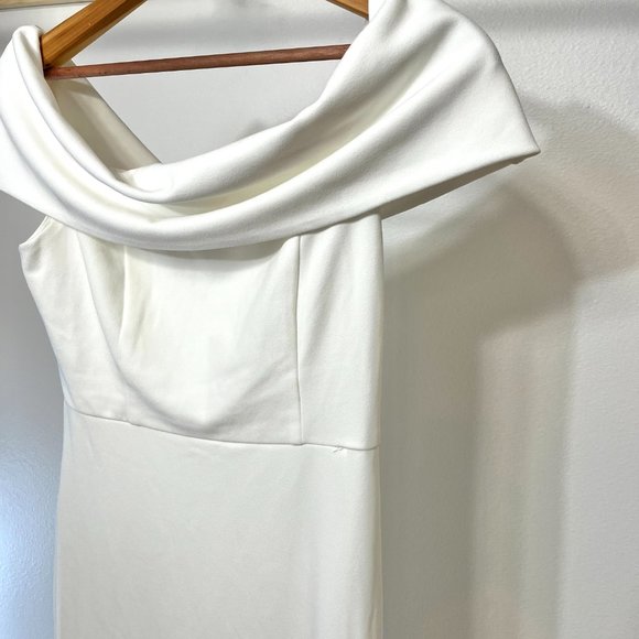 Exceptional Romance White Off-the-Shoulder Mermaid Maxi Dress Medium - Picture 6 of 13